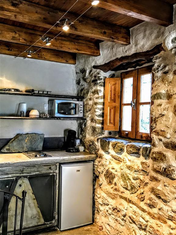 U Fragnu Guest House Omessa Exterior photo